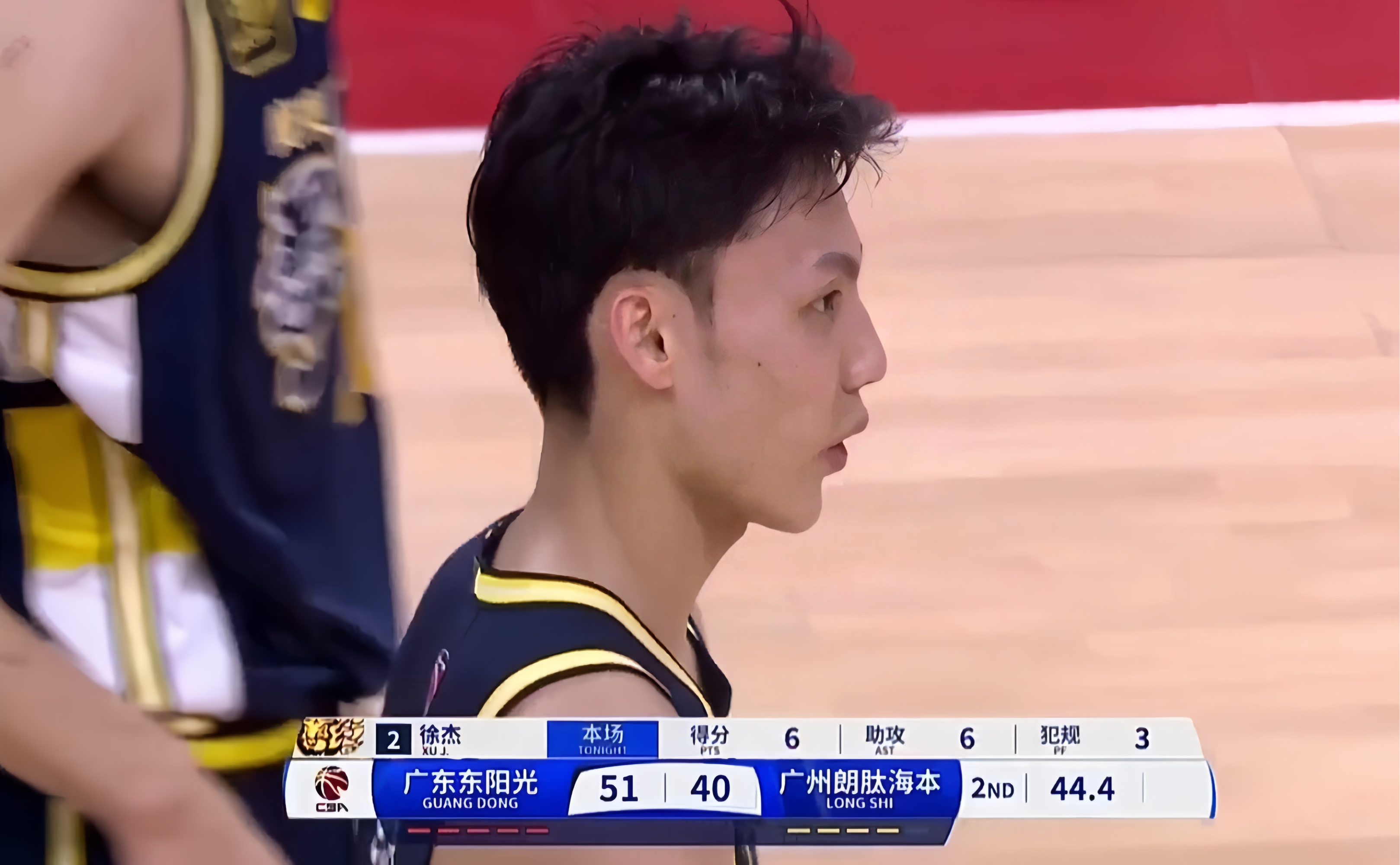 开云体育-湖南男篮近期表现不佳，连续失利