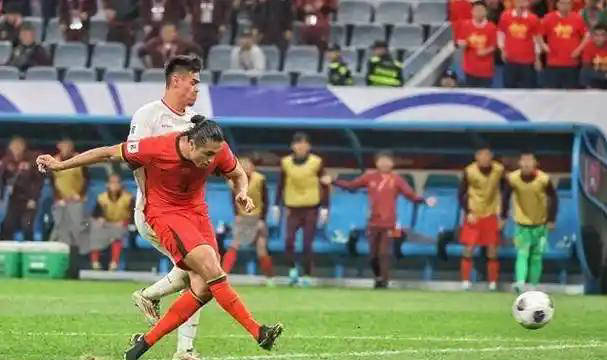 包含阿联酋球员受伤离场,对球队士气造成影响的词条 包含阿联酋球员受伤离场,对球队士气造成影响的词条