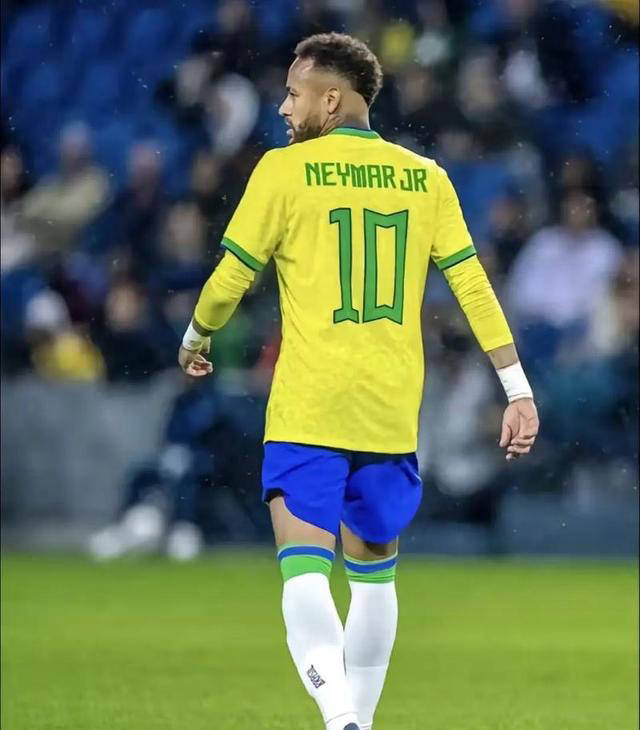 开云体育下载-关于巴西球员表现出色，赢得球迷掌声和赞誉的信息