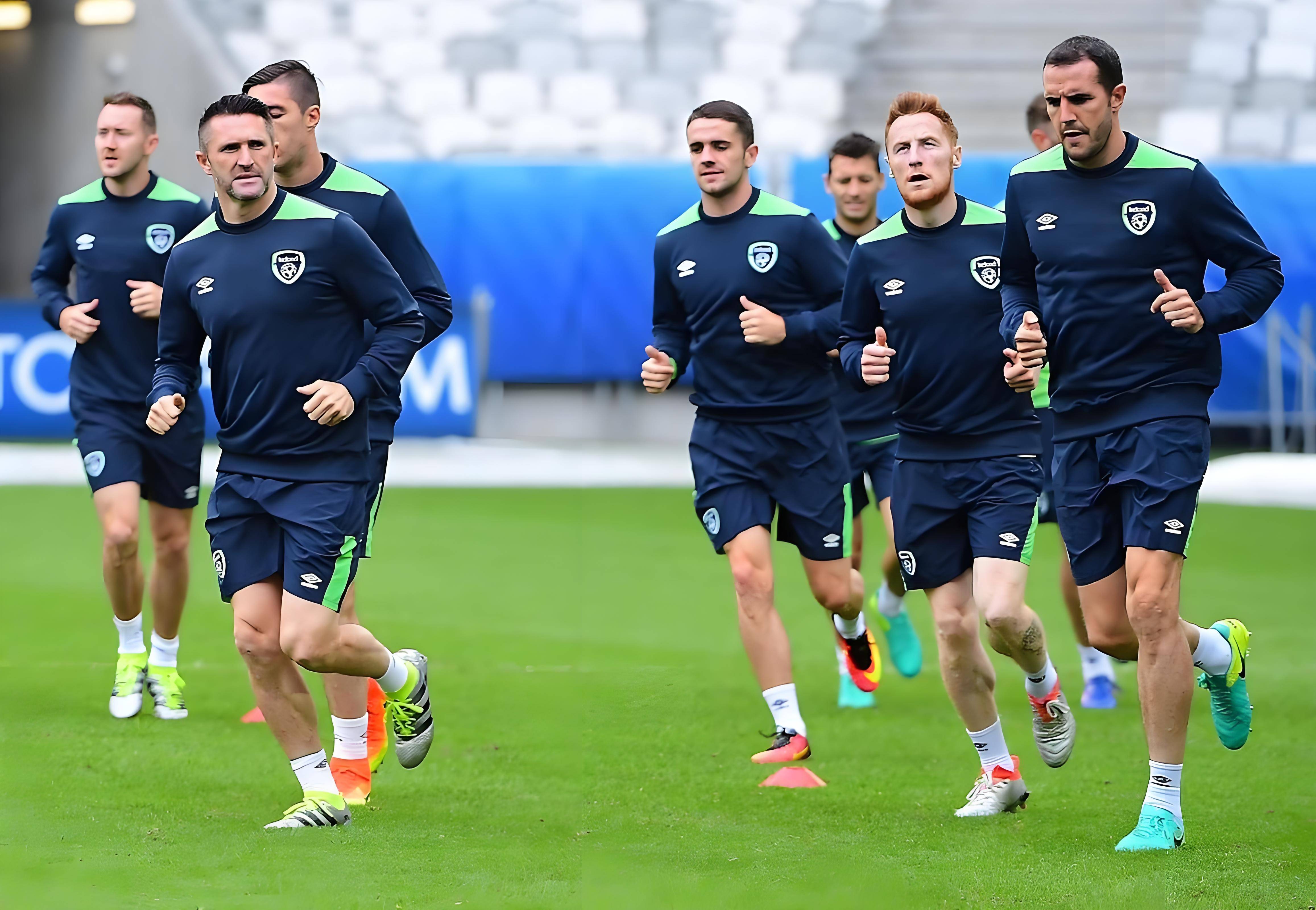 荷兰客场-胜爱尔兰,欧预赛连胜增至六场的简单介绍 荷兰客场-胜爱尔兰,欧预赛连胜增至六场的简单介绍