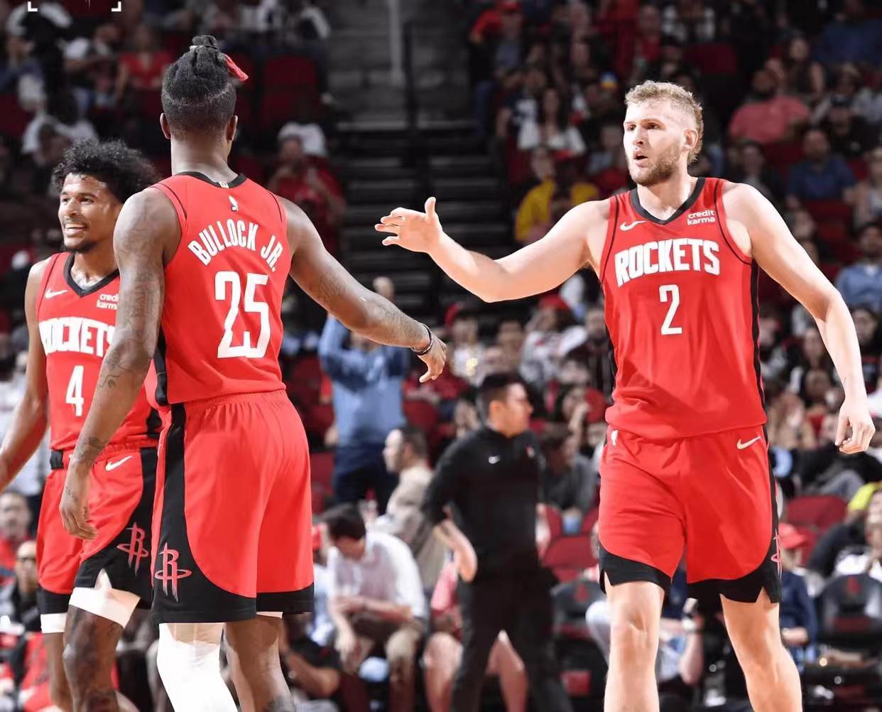 火箭队遭遇尴尬失利,实力待提升 火箭队遭遇尴尬失利,实力待提升