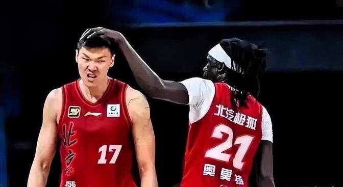 CBA比赛中出现疑似判罚失误 CBA比赛中出现疑似判罚失误