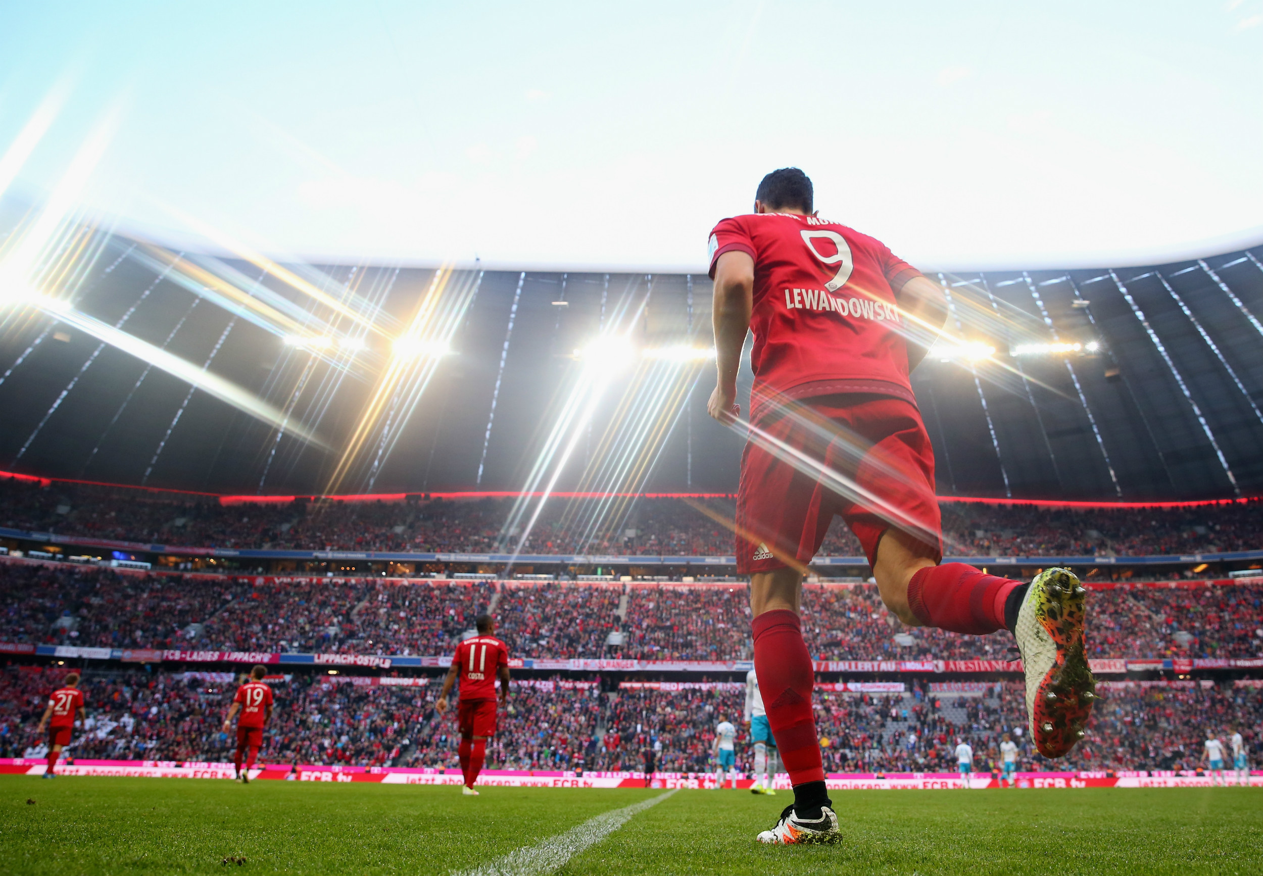 关于纽伦堡队强大实力登顶积分榜的信息 关于纽伦堡队强大实力登顶积分榜的信息