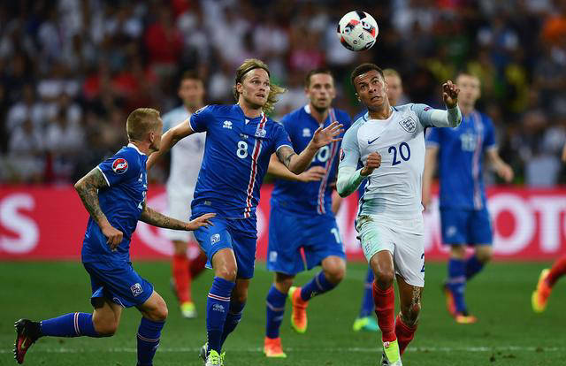 包含斯洛文尼亚惜败西班牙,无缘淘汰赛的词条 包含斯洛文尼亚惜败西班牙,无缘淘汰赛的词条