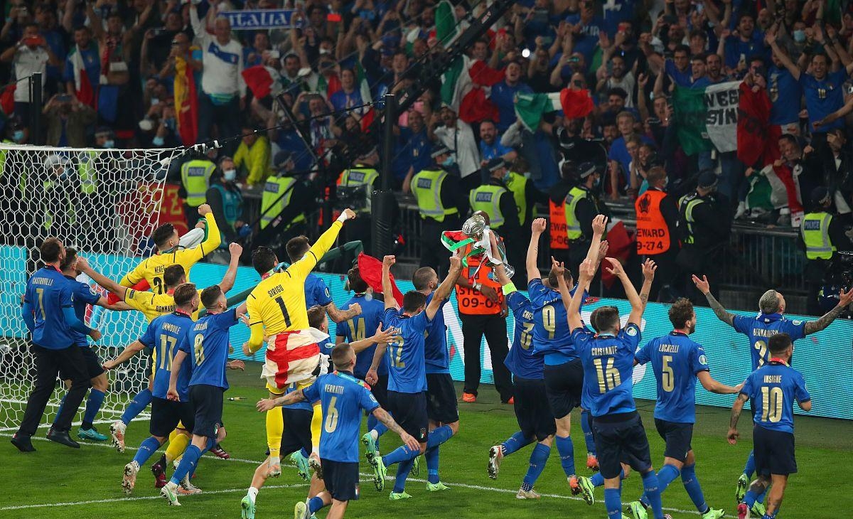 瑞士队力克对手,成功晋级欧锦赛四分之一决赛的简单介绍 瑞士队力克对手,成功晋级欧锦赛四分之一决赛的简单介绍