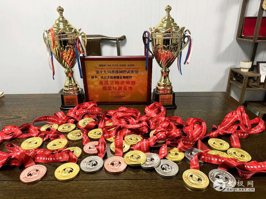 沙特阿拉伯男篮奋勇拼搏,无惧困难的简单介绍 沙特阿拉伯男篮奋勇拼搏,无惧困难的简单介绍