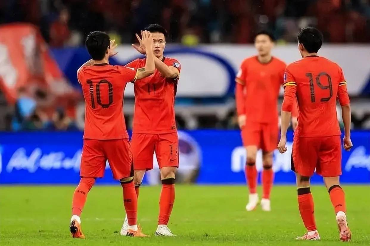 澳大利亚队全力冲刺,终结连败 澳大利亚队全力冲刺,终结连败