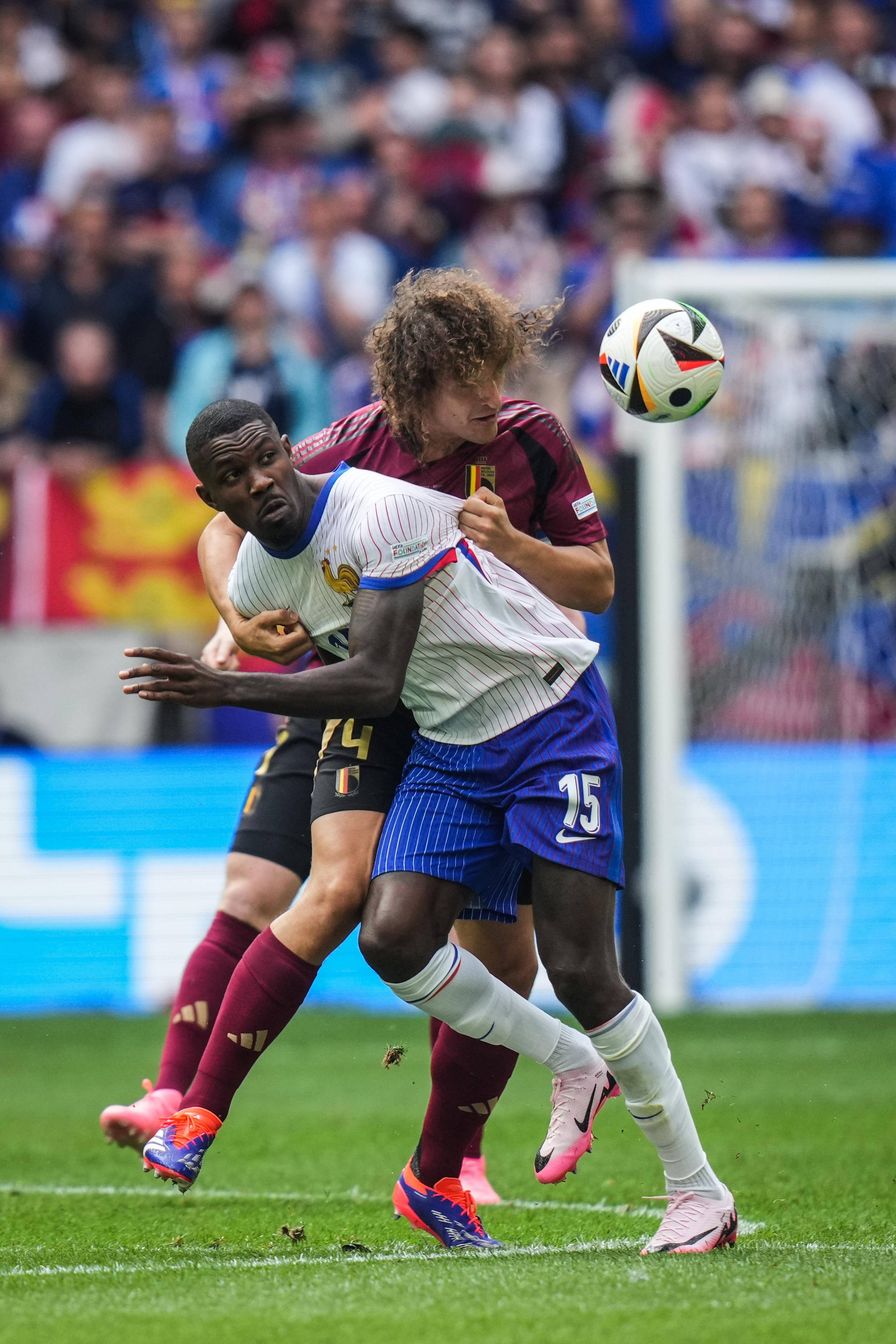 英格兰-战胜法国队成功晋级欧洲杯决赛的简单介绍