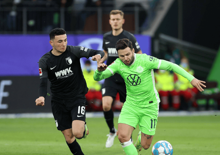 开云体育app-包含沃尔夫斯堡防守线稳固，保持客场不败记录的词条