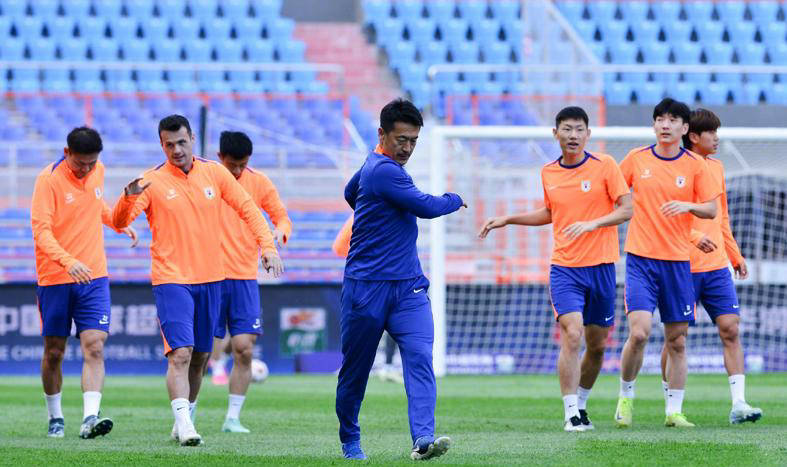 开云体育-中国足球职业联赛球队的实力渐露锋芒