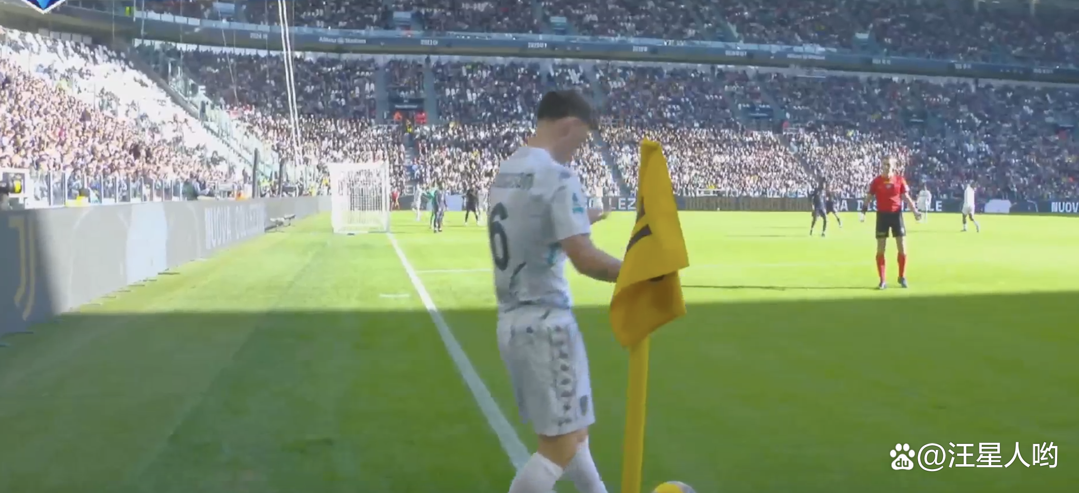 尤文图斯中场传球精准,为进攻添砖加瓦 尤文图斯中场传球精准,为进攻添砖加瓦