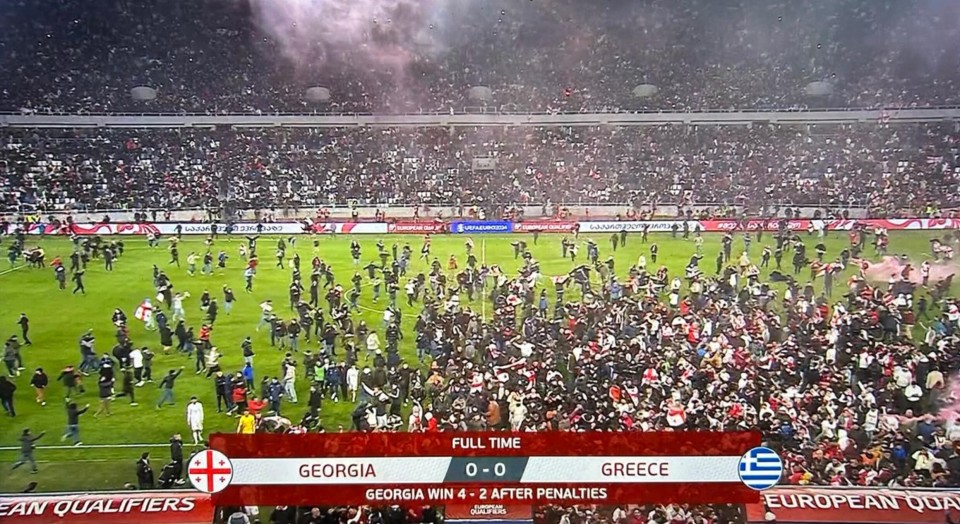 开云体育官网-格鲁吉亚队战胜对手暂时升至前列！