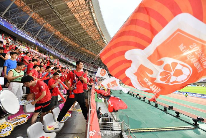 开云体育登录-欧洲足球盛事观后感，球迷热情高涨