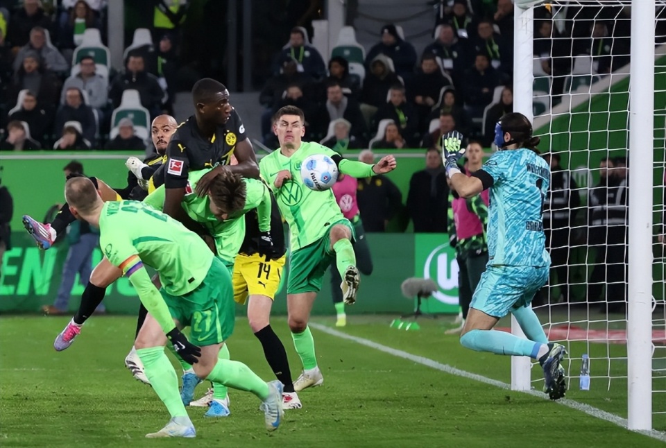 沃尔夫斯堡连胜开启胜利之门，士气高涨