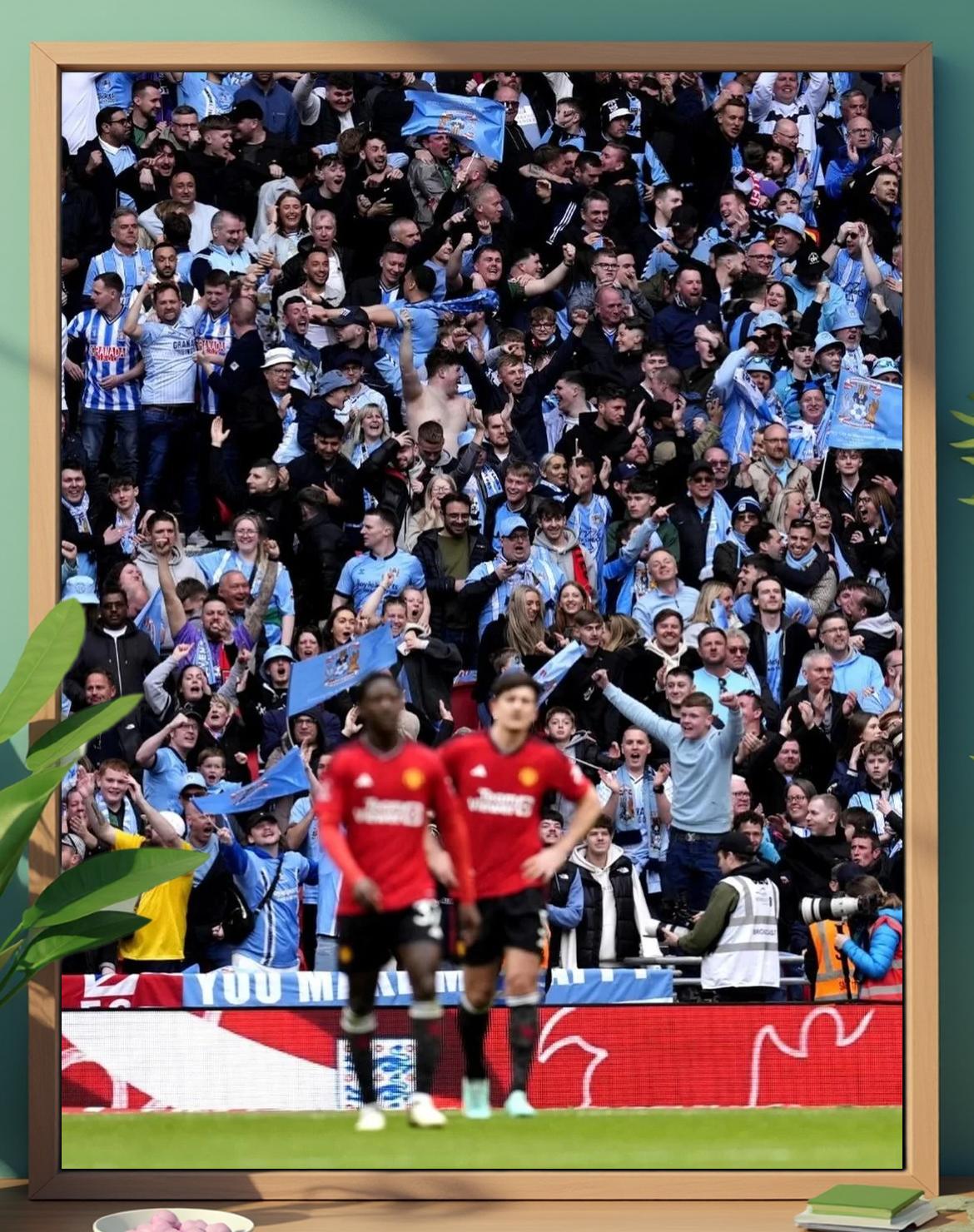 曼联战平强敌,积分榜形势跌宕起伏 曼联战平强敌,积分榜形势跌宕起伏