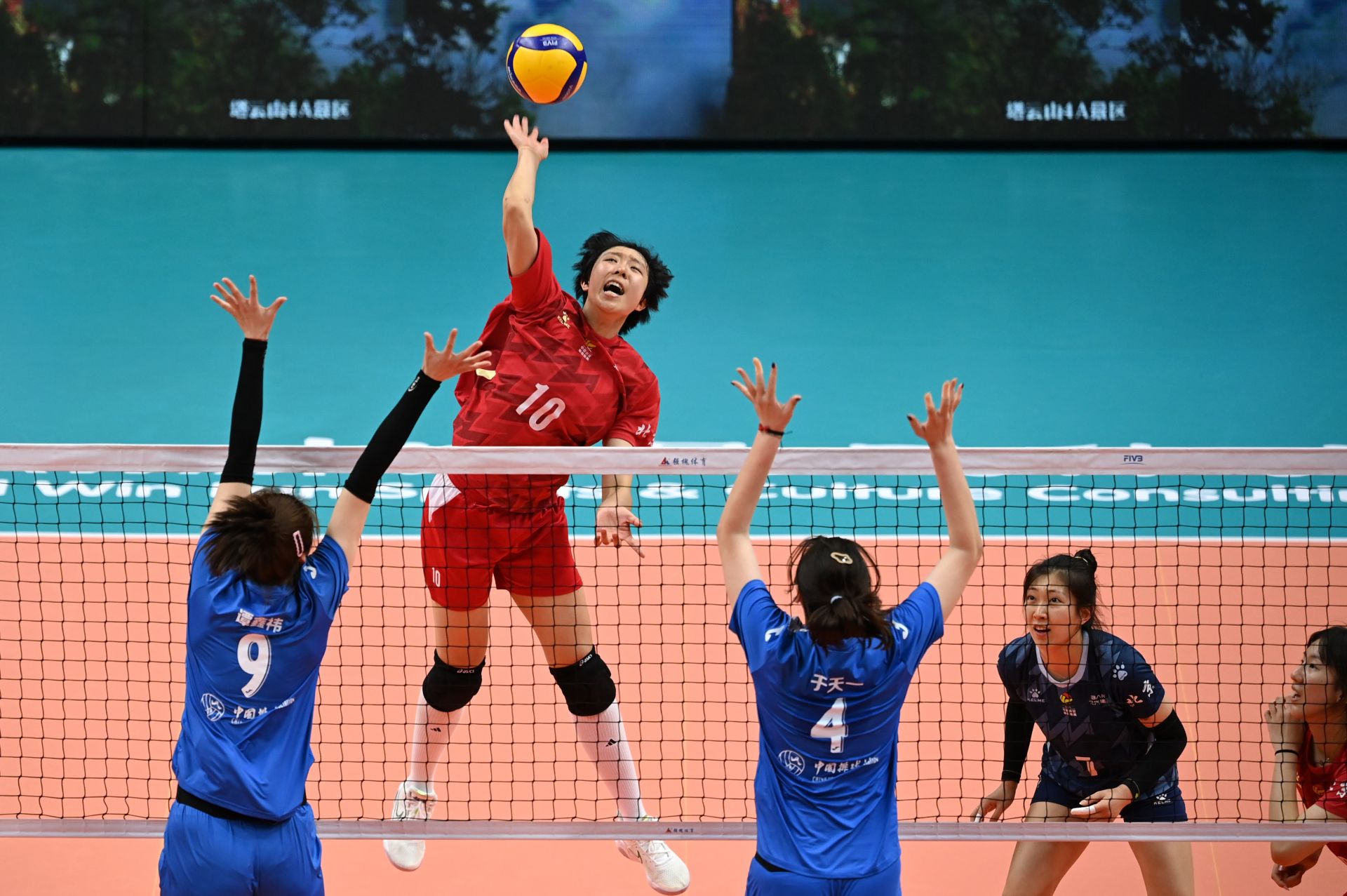 开云体育平台APP-中国女子排球队费尽心思冲击前三