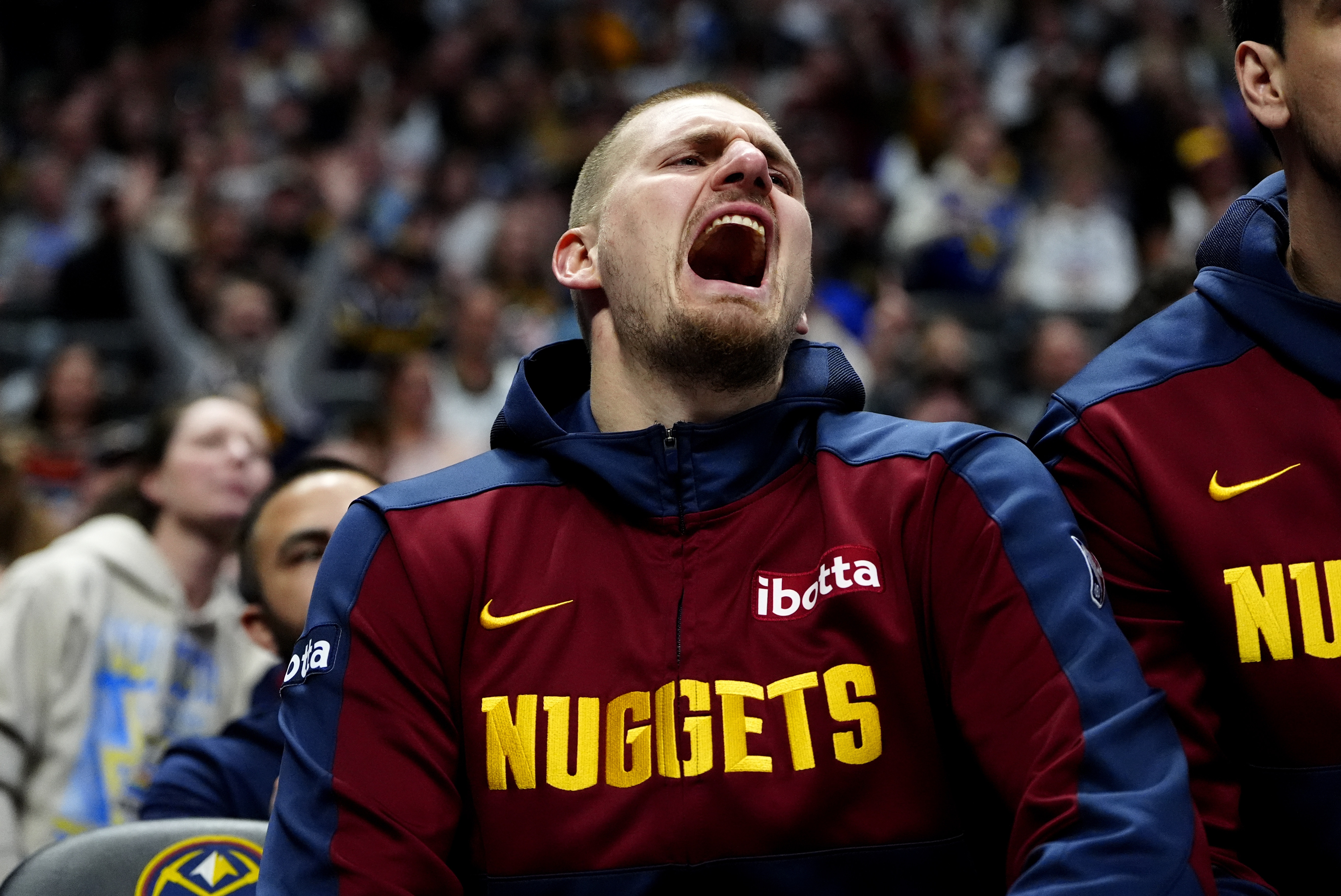 开云体育官网-尼斯主场惨败，保级形势雪上加霜