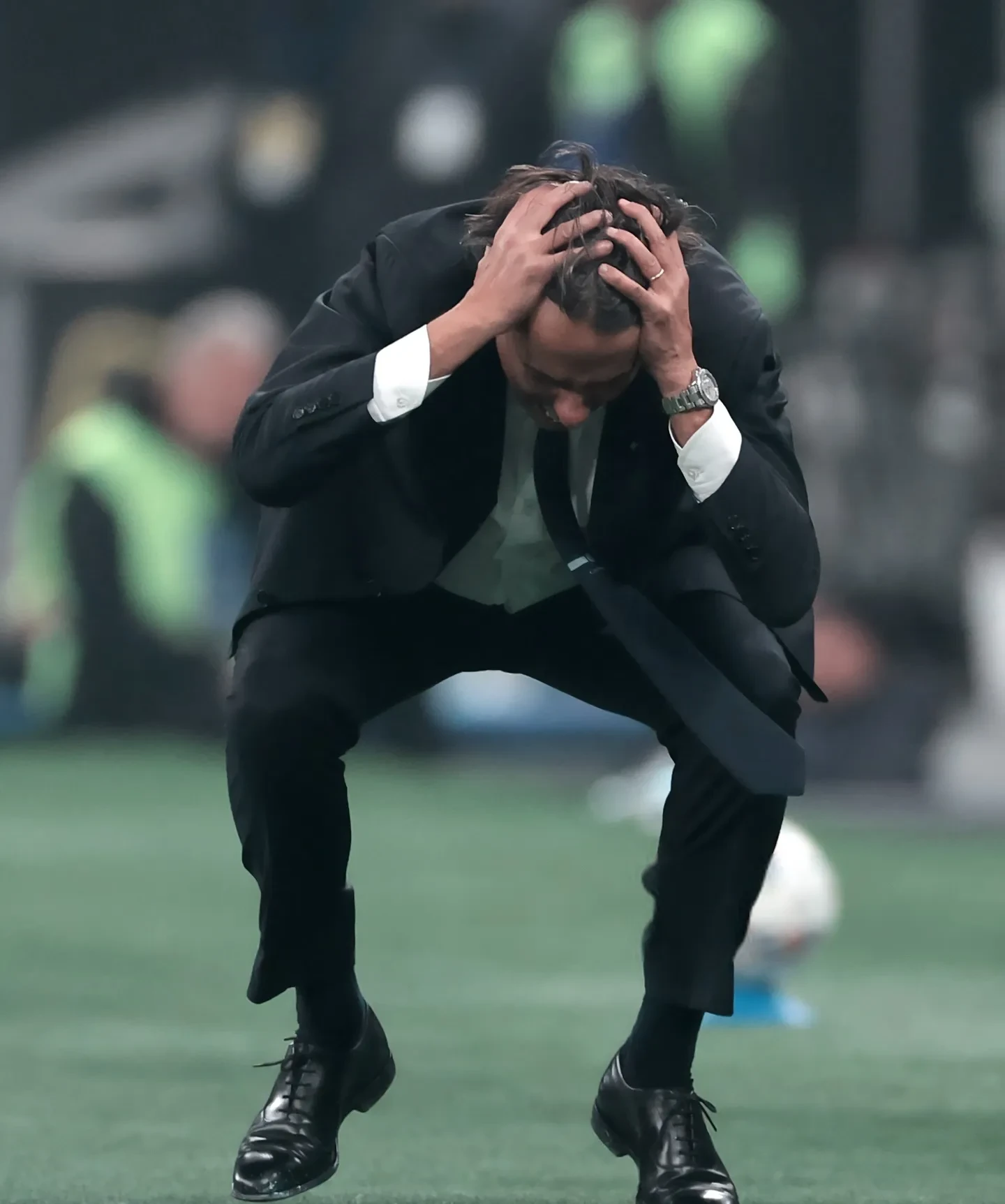 开云体育APP下载-西汉姆联球员失望不已，争取提振状态的简单介绍