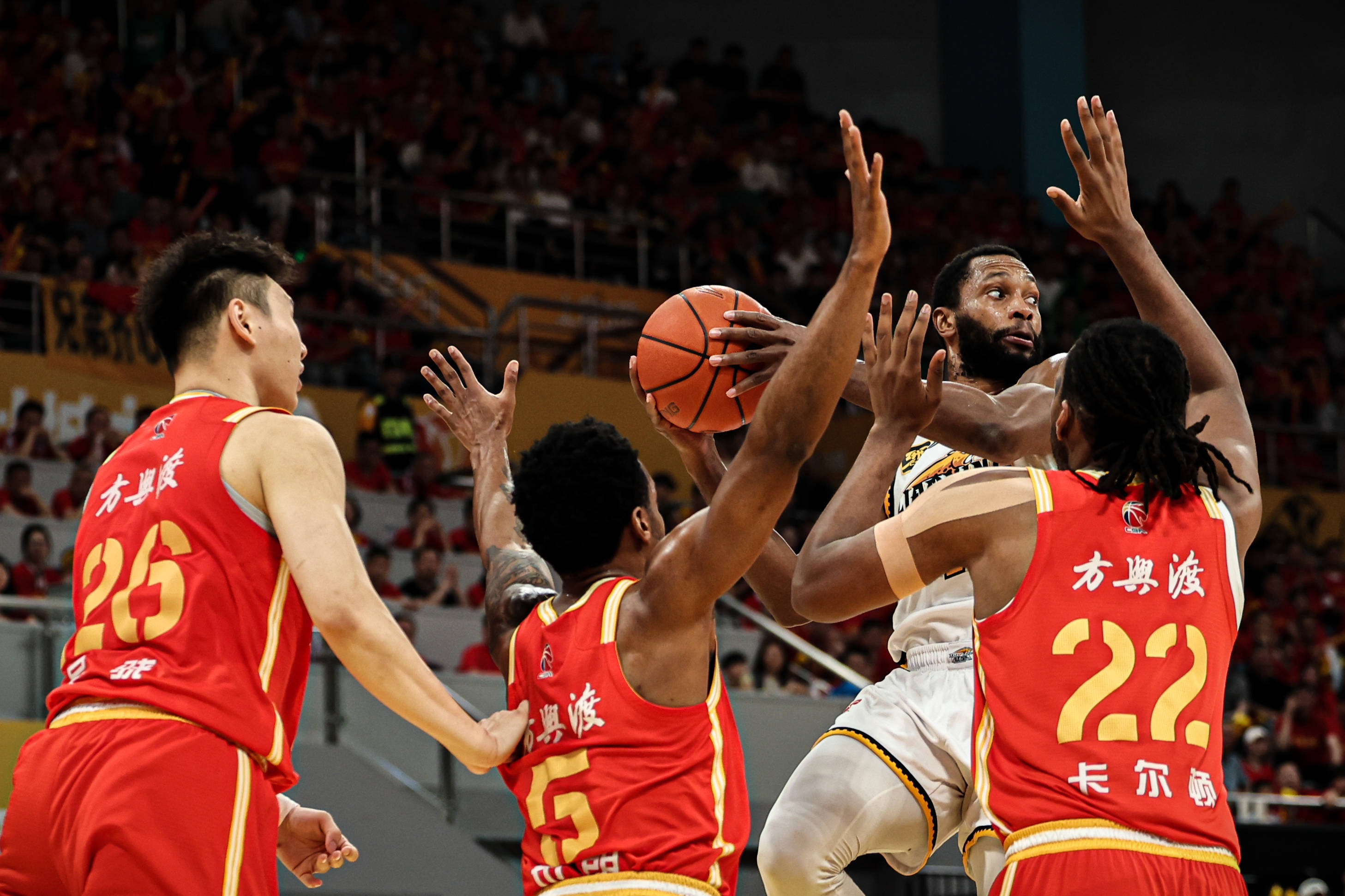 本赛季国内篮球职业联赛火力全开 本赛季国内篮球职业联赛火力全开