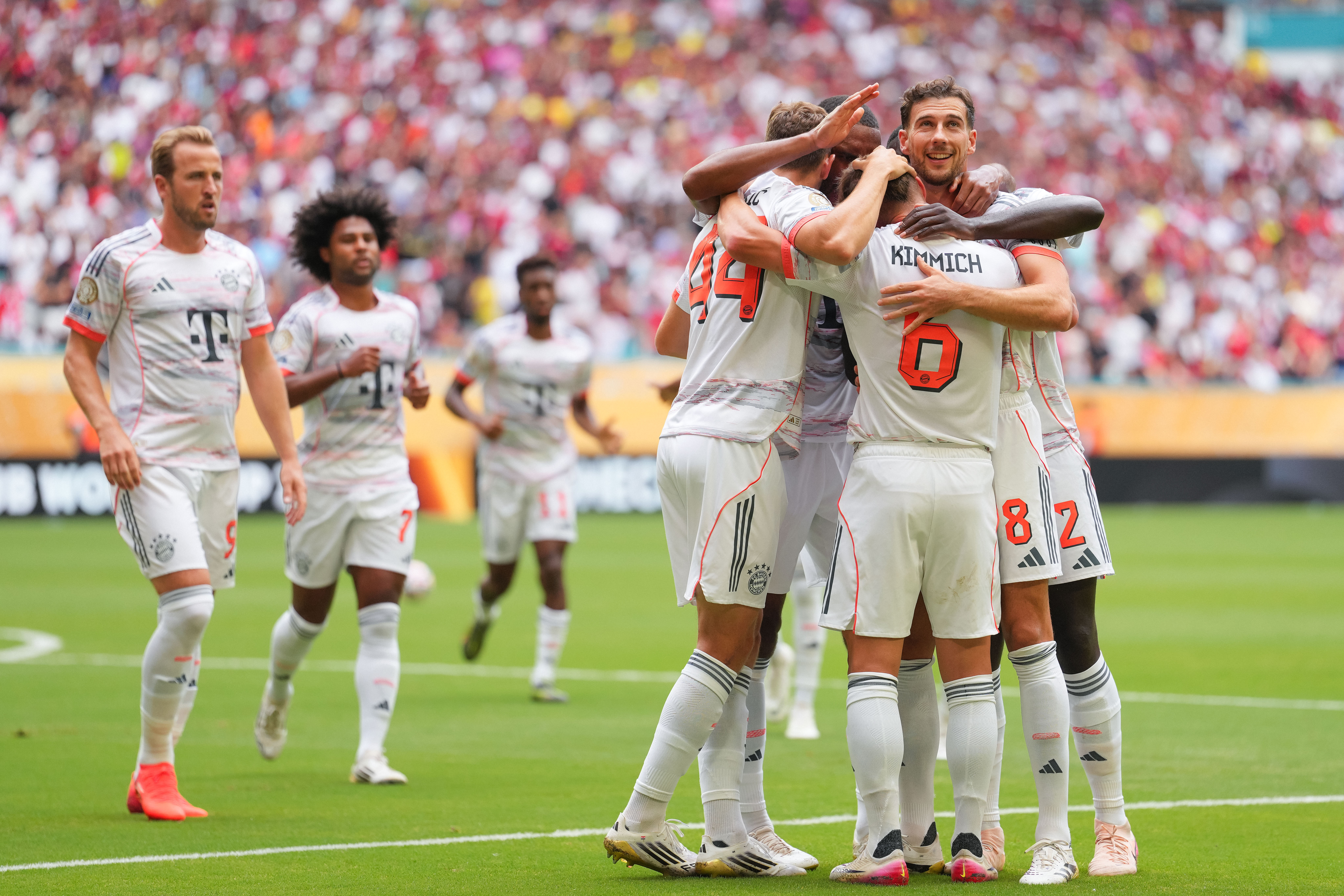 开云体育入口-包含拜仁-横扫，毫无悬念轻松晋级八强的词条