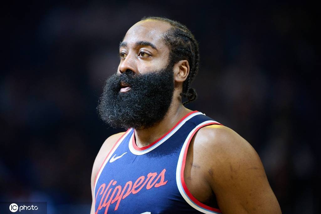 开云体育登录-包含火箭连胜终止：哈登不敌字母哥率队遭遇失利的词条