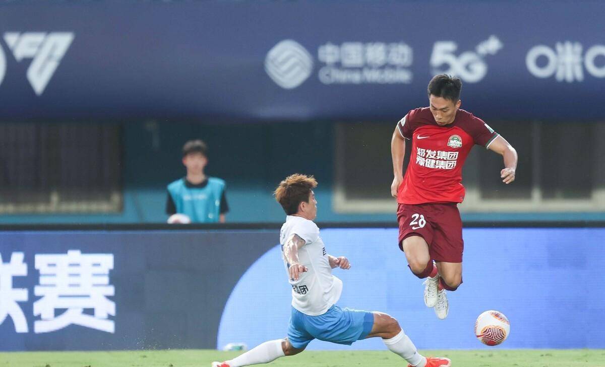 关于新援加盟展现实力,球队状态逐渐回暖的信息 关于新援加盟展现实力,球队状态逐渐回暖的信息