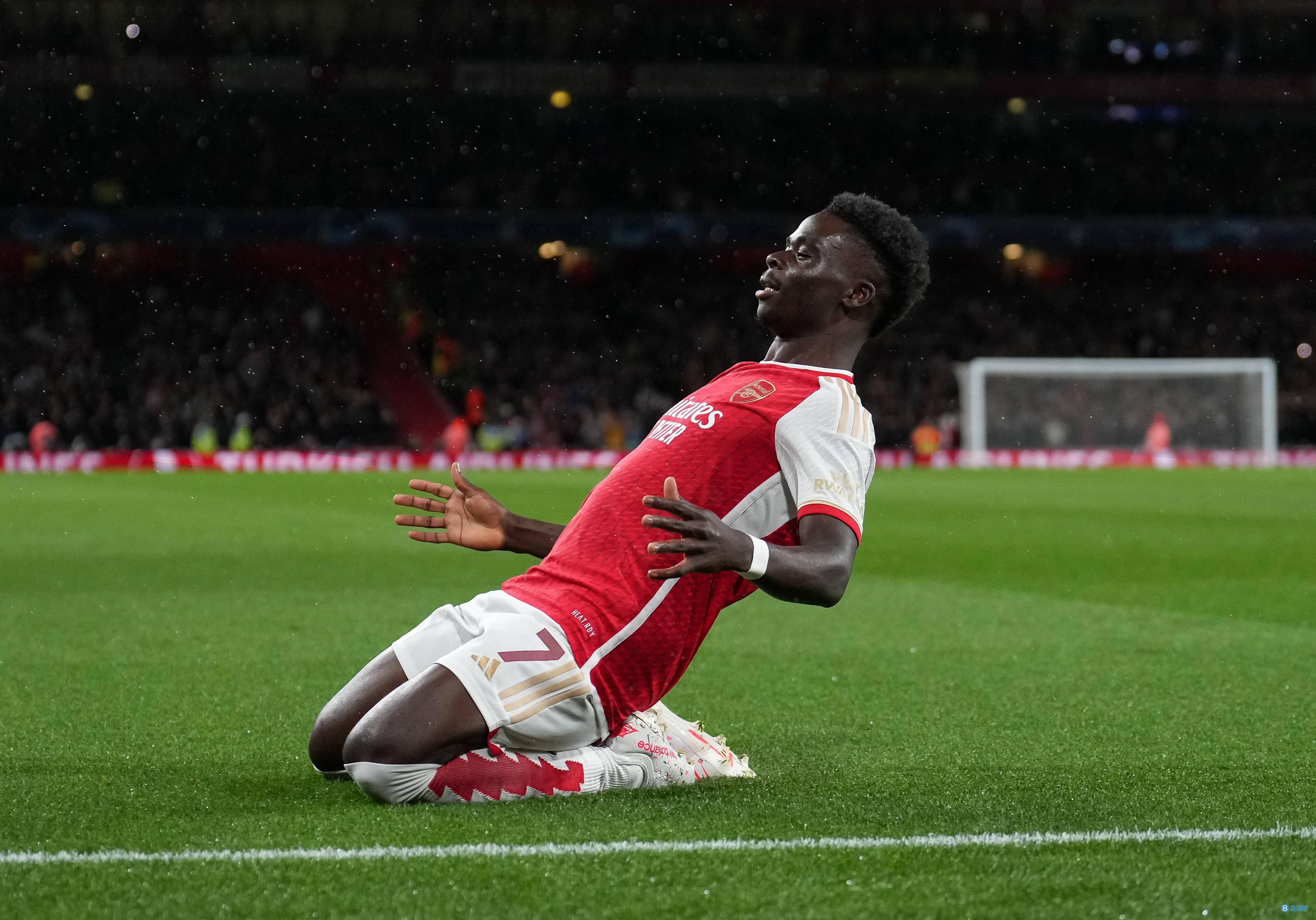 阿森纳防线困惑球迷,主帅战术质疑加剧,迷茫路上 阿森纳防线困惑球迷,主帅战术质疑加剧,迷茫路上