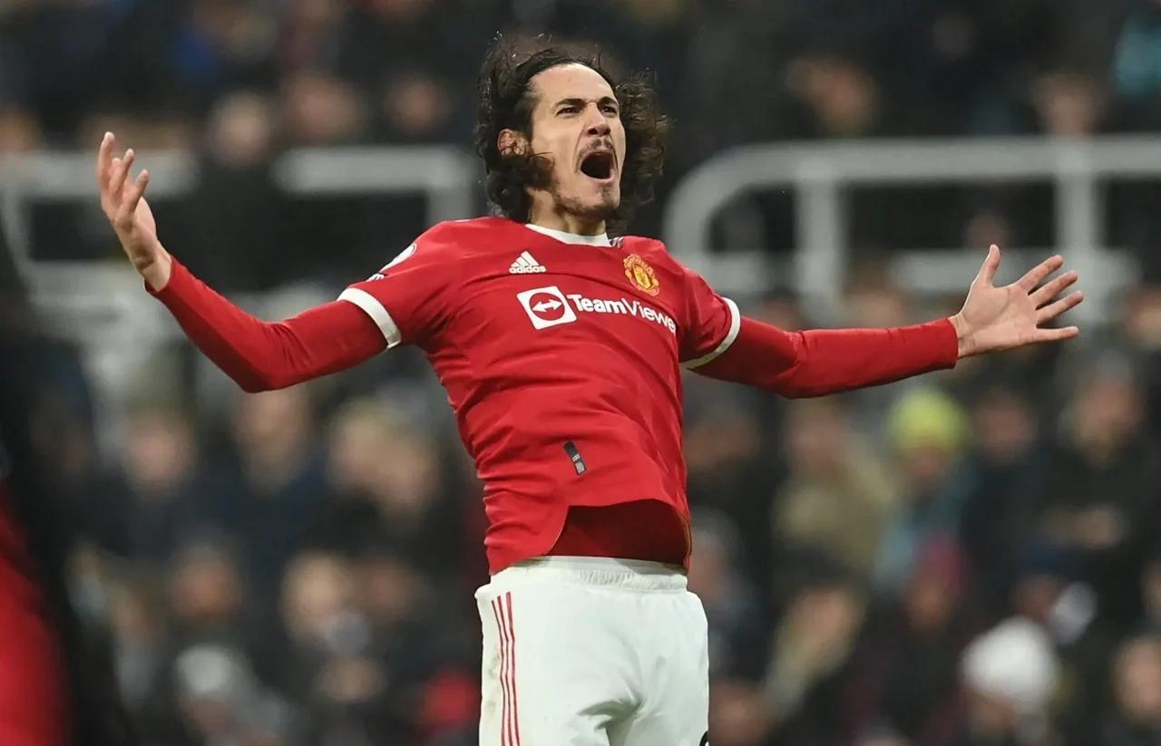 卢森堡中场卡瓦尼制造进球良机,助队夺魁的简单介绍 卢森堡中场卡瓦尼制造进球良机,助队夺魁的简单介绍