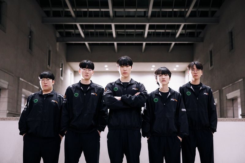 开云体育平台APP-DK血洗MAD，Peanut打出惊人五杀激烈交锋成都决赛之夜，锁定晋级资格