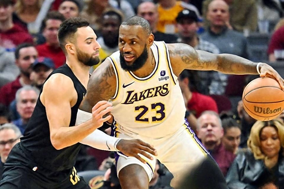 KT绝杀HKA，Viper极限生还后反打宿敌对决四强赛，点燃全场激情