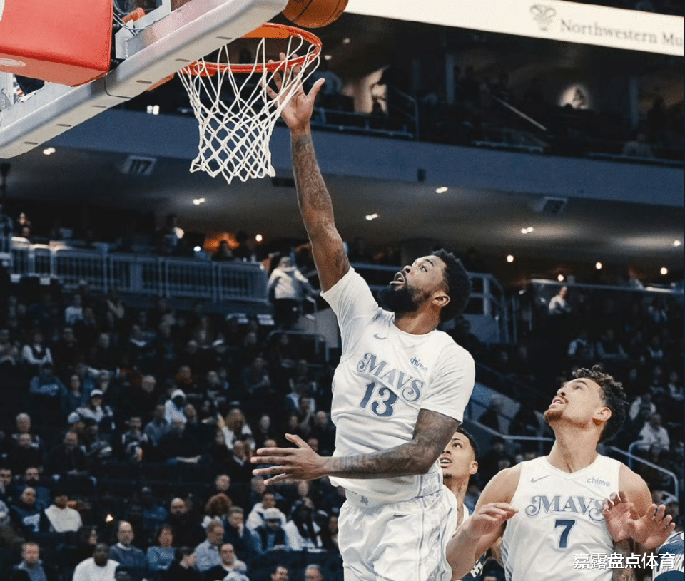 雄鹿大胜独行侠，字母哥再献精彩表现