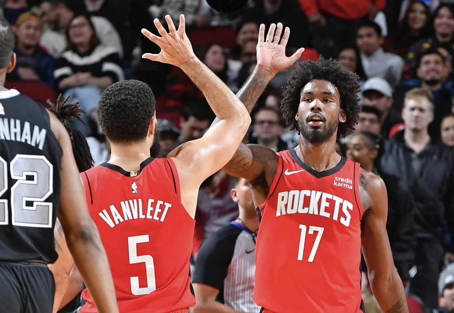 开云体育官网-勇士再战火箭，常规赛最后一场必将打出精彩对决！