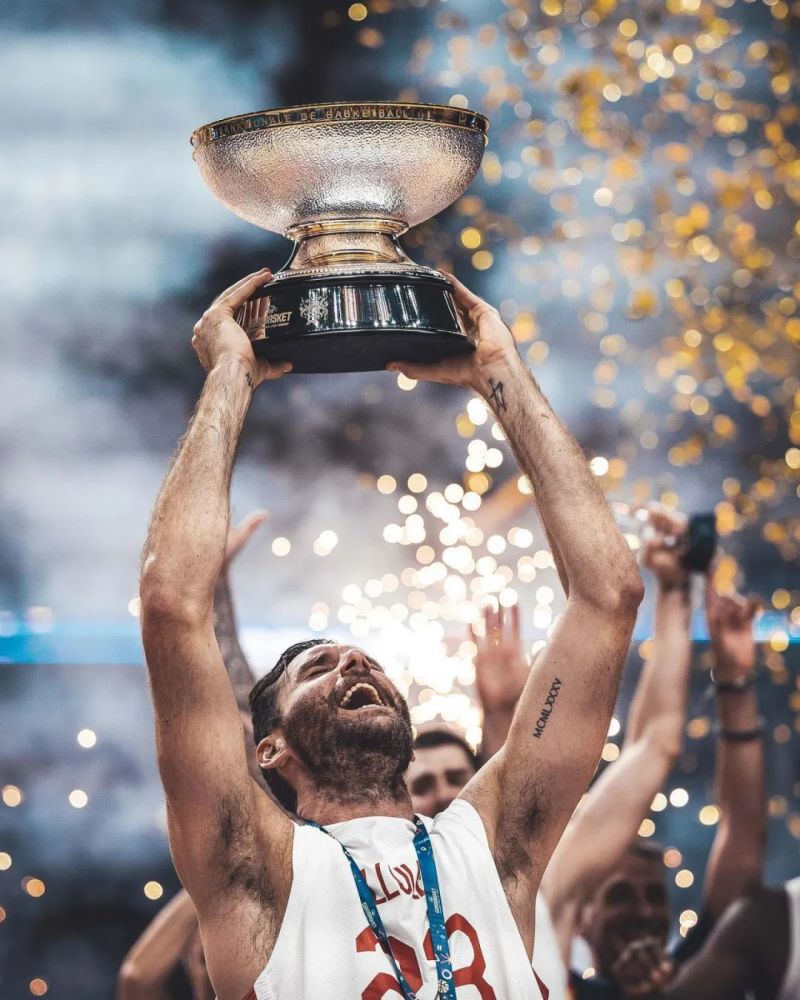 西班牙篮球甲级联赛携手开战,各队实力阵容比拼争取冠军奖杯 西班牙篮球甲级联赛携手开战,各队实力阵容比拼争取冠军奖杯