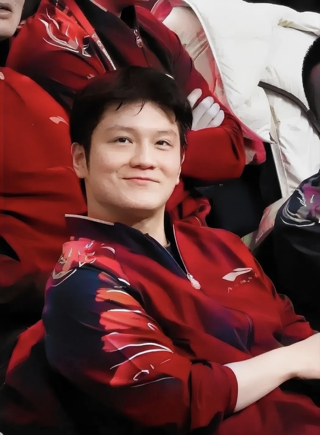 英格兰队翻盘奥地利队，樊振东统治全场