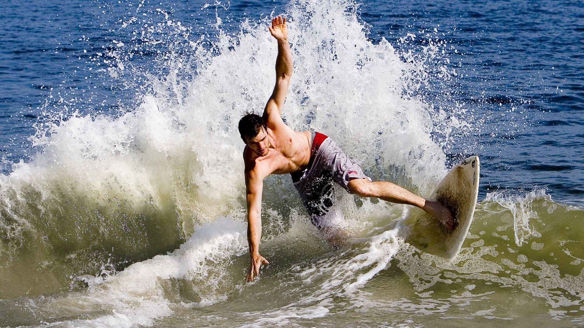 开云体育-双线告捷，德国队横扫波兰队展团队之力，樊振东关键制胜显个人锋芒