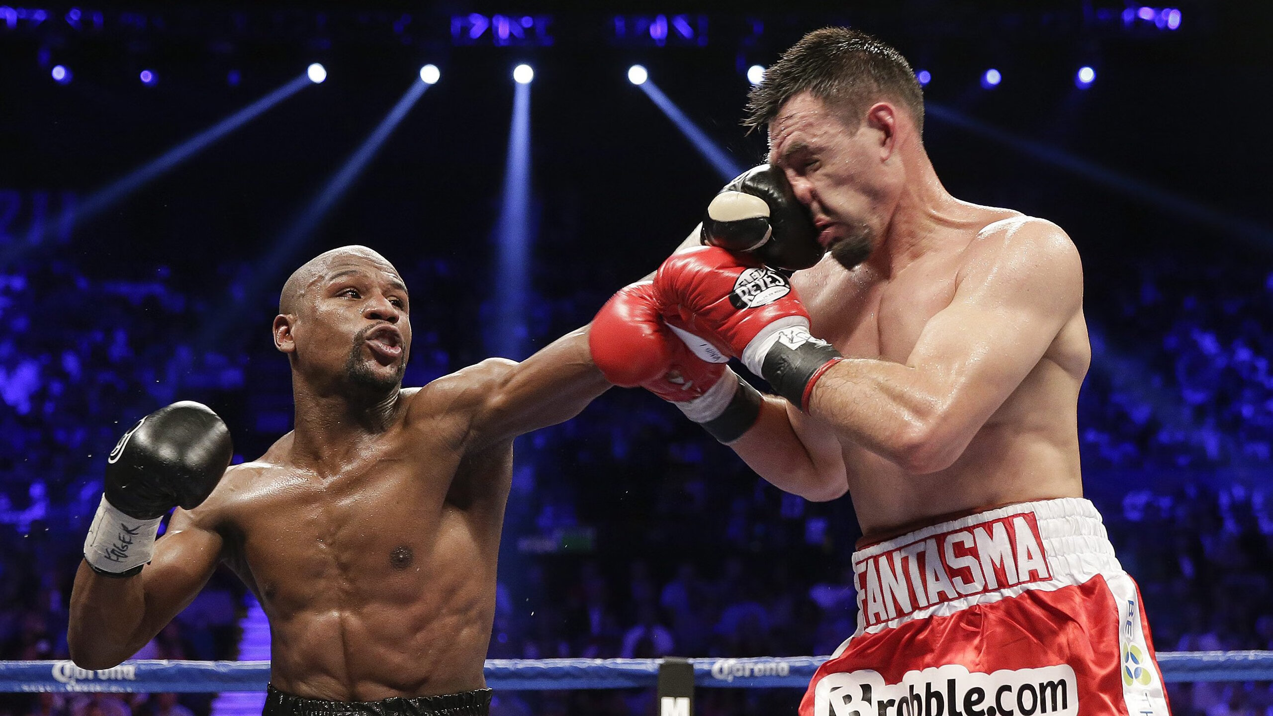 开云体育入口-绝杀索伯！勒克莱尔以一敌三上演不可能的超车